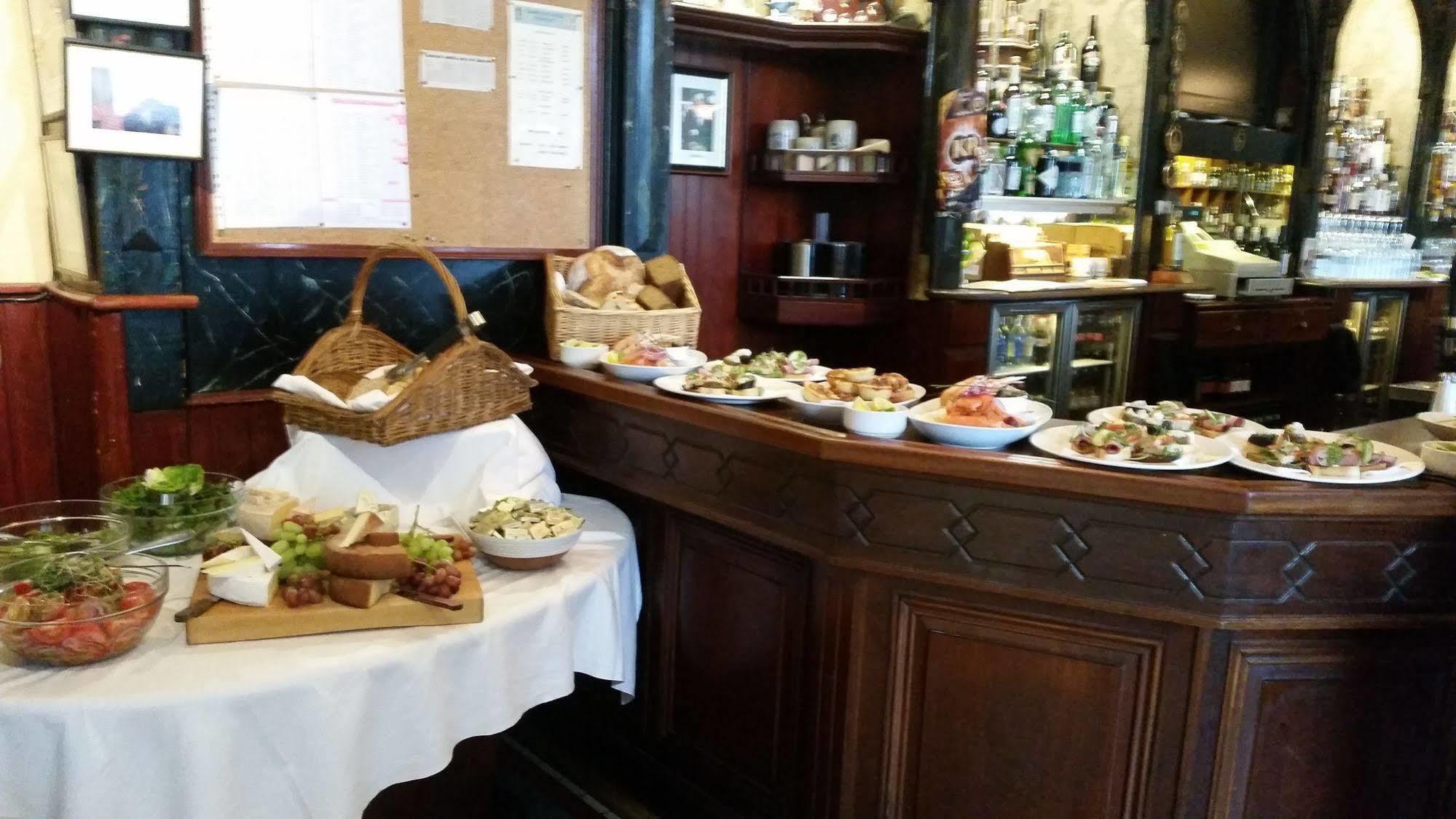 Blarney Castle Hotel ภายนอก รูปภาพ