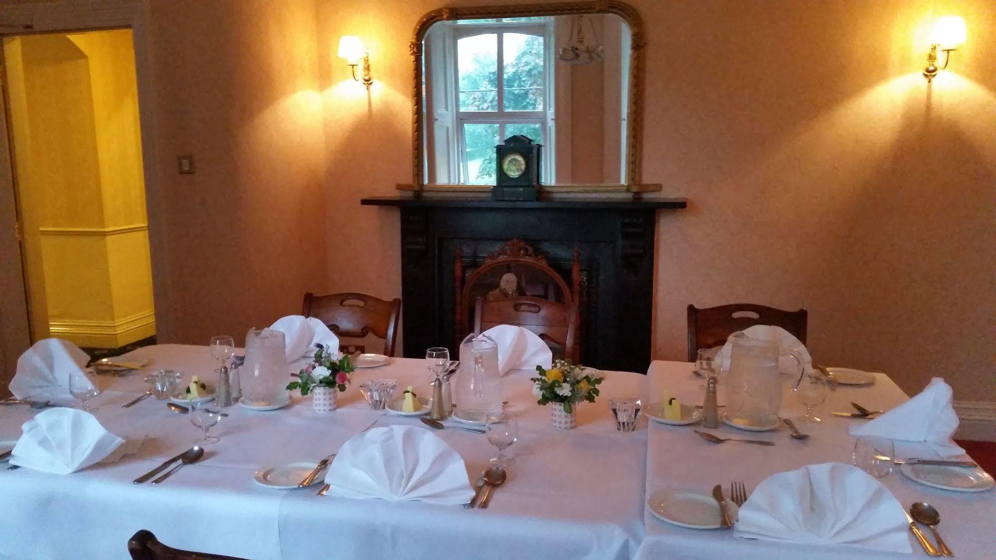 Blarney Castle Hotel ภายนอก รูปภาพ